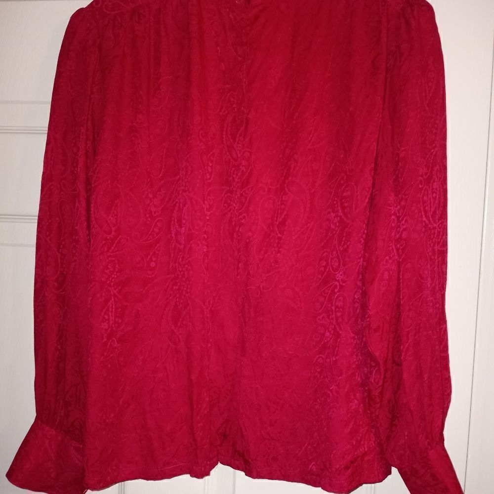 Honeybee Size 8 100% Silk Vintage Magenta Puff Longslvs Mock Neck Button Up